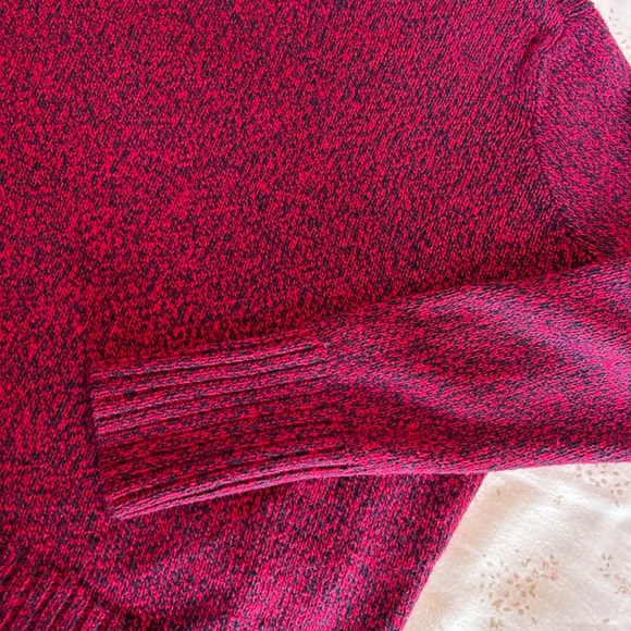Lightweight H&M DIVIDED Sweater - Red and Navy or Berry - Picture 3 of 9